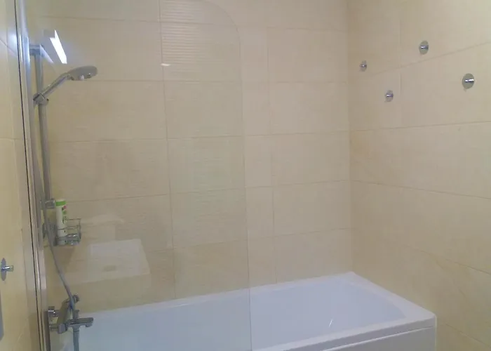 Tomjohn שיופוק