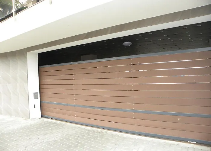 דירה Tomjohn שיופוק